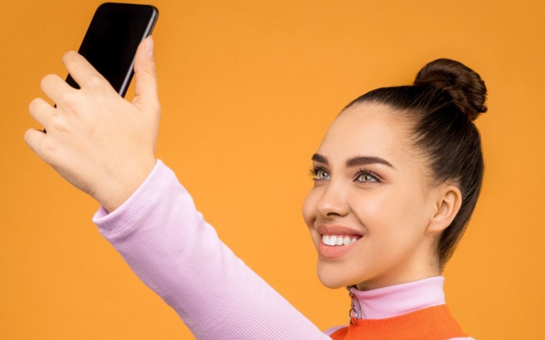 Perché hai bisogno di una postazione selfie nel tuo salone